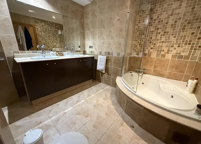 House With Pool In Downtown Sabaris - Casa Capisco Vakantiehuis Baiona