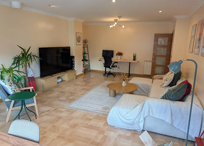 House With Pool In Downtown Sabaris - Casa Capisco * バイヨーナ